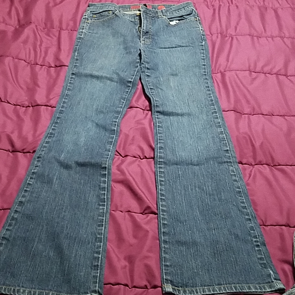 8 tall flare jeans